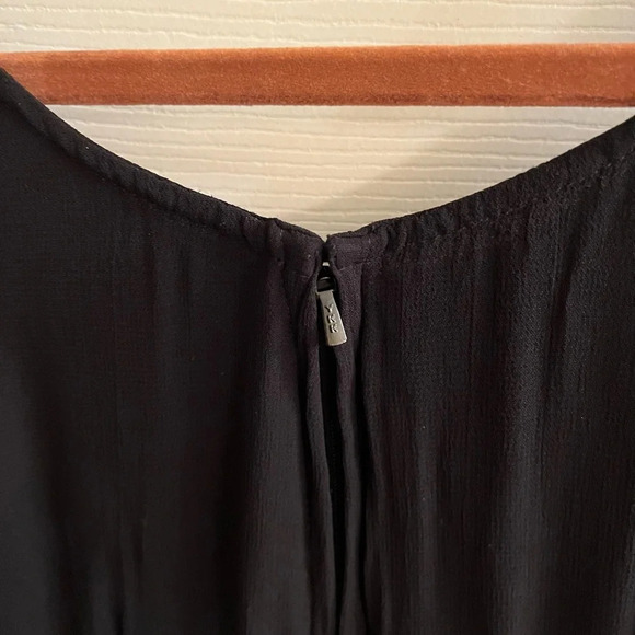 BLACK~VINTAGE~MIDI~FLORAL ACCENT DESIGN~SLEEVELESS~ 10 - Picture 4 of 8